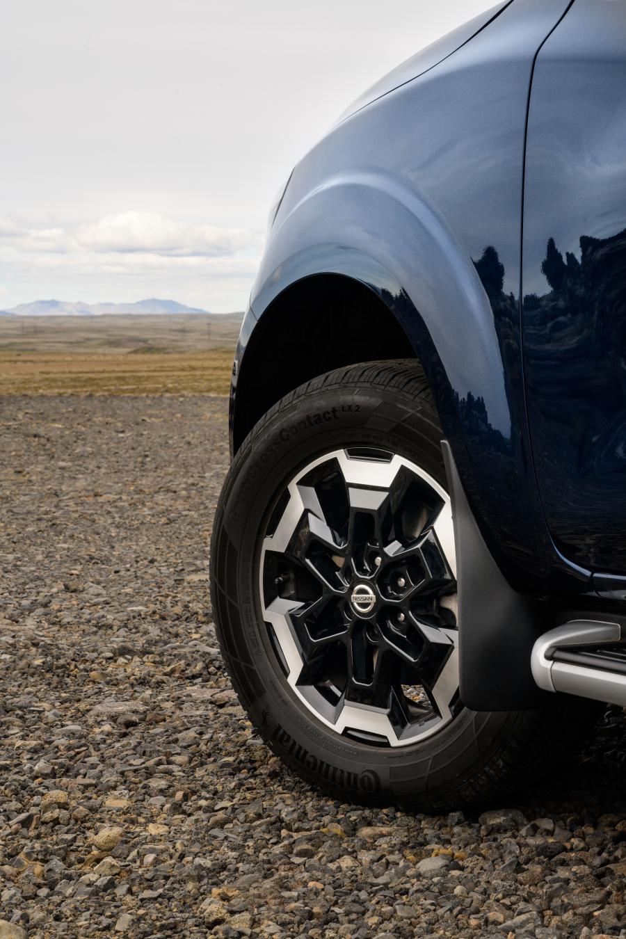 Колеса Nissan Navara Double Cab (D23) 2019 года  (EU) (фото 3 из 24)